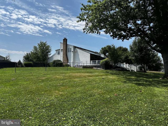 222 VERMEER DR, Feasterville Trevose, PA 19053