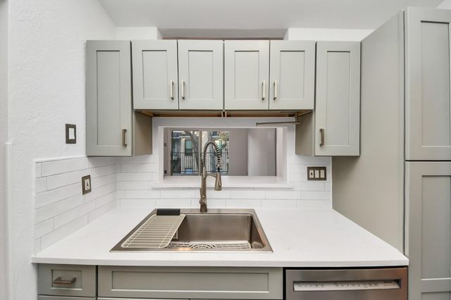 3500 Tangle Brush Drive 1, The Woodlands, TX 77381