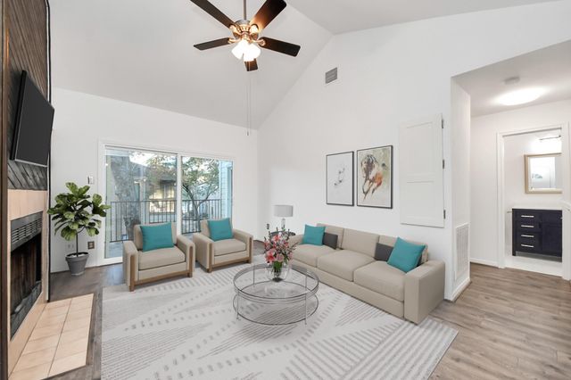 3500 Tangle Brush Drive 1, The Woodlands, TX 77381