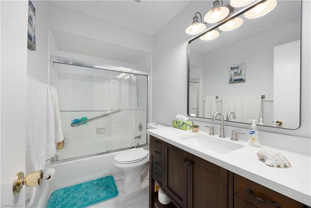 1513 Edgewater CIR, Fort Myers, FL 33919