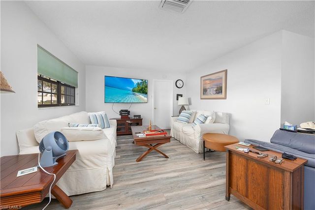 1513 Edgewater CIR, Fort Myers, FL 33919