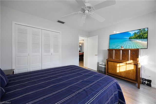1513 Edgewater CIR, Fort Myers, FL 33919