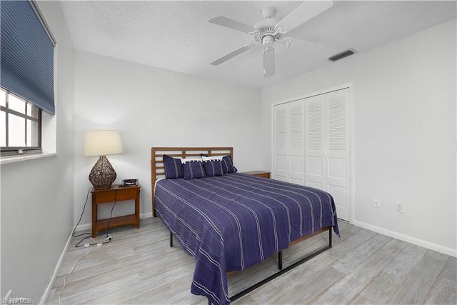 1513 Edgewater CIR, Fort Myers, FL 33919