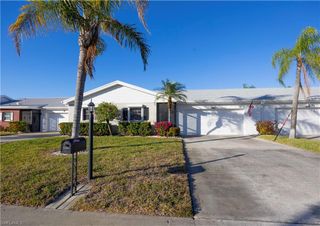 1513 Edgewater CIR, Fort Myers, FL 33919