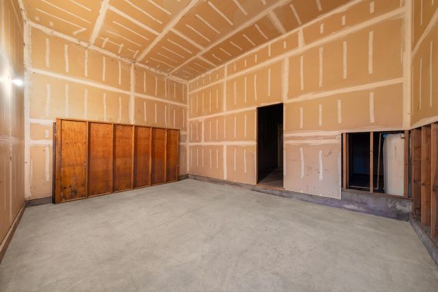 6742 Diamond Dr, Pollock Pines, CA 95726