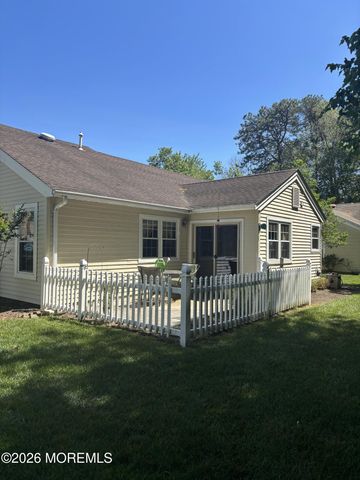 8 Portsmouth Drive, Forked River, NJ 08731