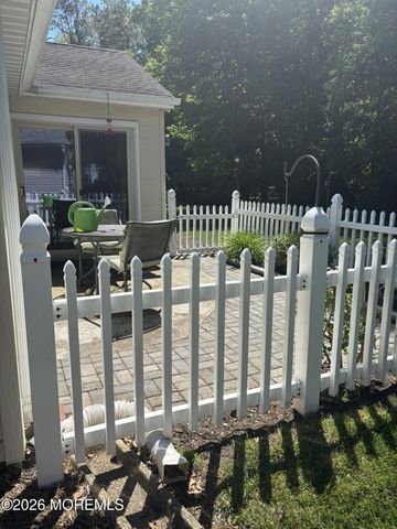 8 Portsmouth Drive, Forked River, NJ 08731
