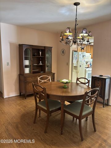 8 Portsmouth Drive, Forked River, NJ 08731