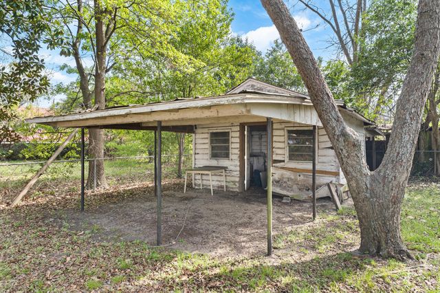 1069 Chestnut Street, Orangeburg, SC 29115