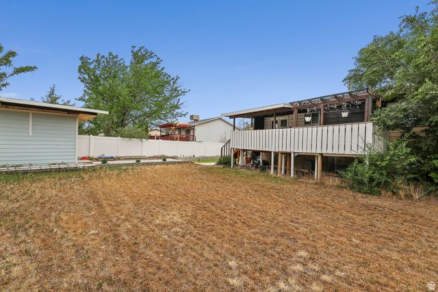 8129 W ARMORIDGE LN, Magna, UT 84044