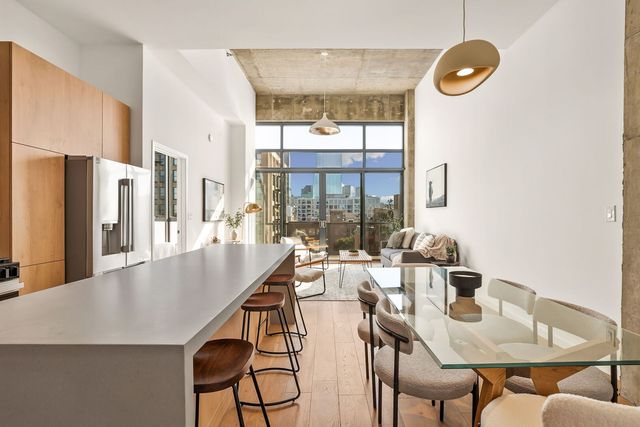 321 S Sangamon Street 908, Chicago, IL 60607