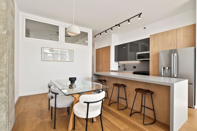 321 S Sangamon Street 908, Chicago, IL 60607