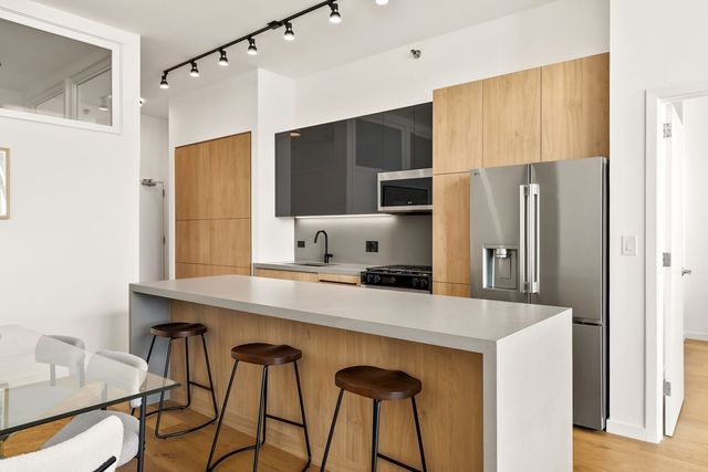 321 S Sangamon Street 908, Chicago, IL 60607