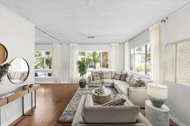 7305 San Bartolo Street 374, Carlsbad, CA 92011