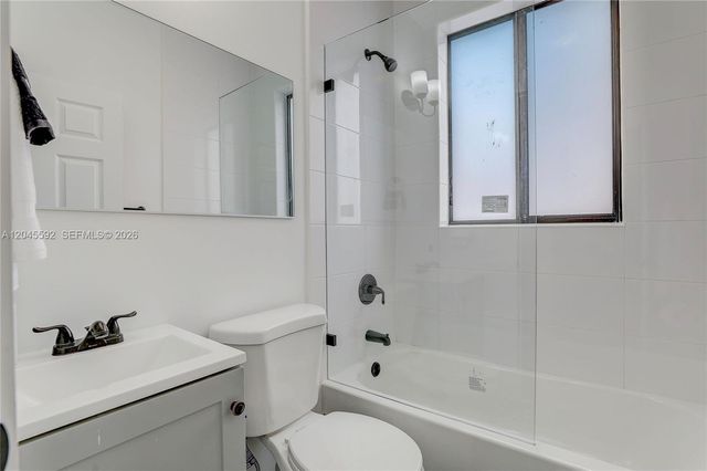 1553 SW 7th Street 15, Miami, FL 33135