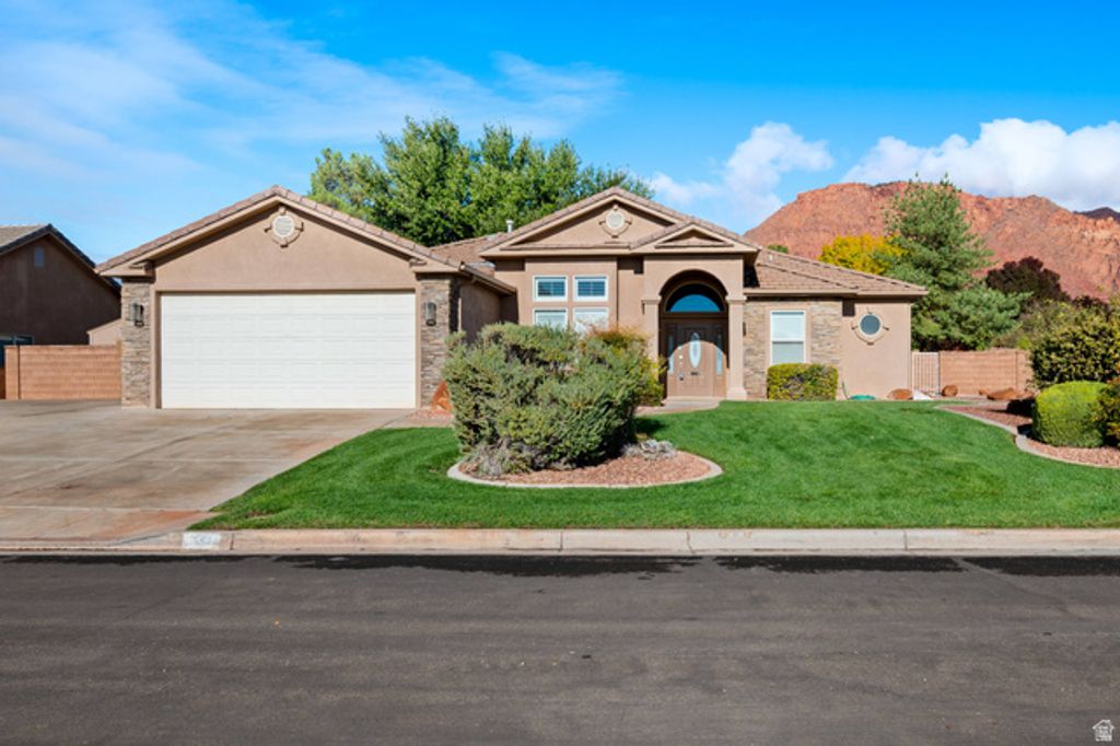 551 E VASQUEZ DR, Ivins, UT 84738