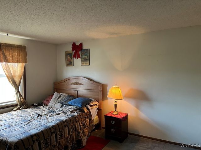 6836 East High Street, Lockport Town, NY 14094