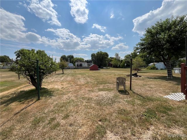 6836 East High Street, Lockport Town, NY 14094