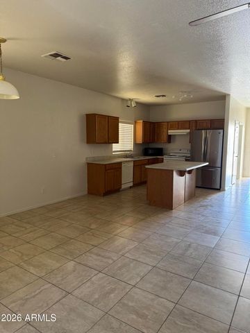 814 W CHOLLA Street, Casa Grande, AZ 85122
