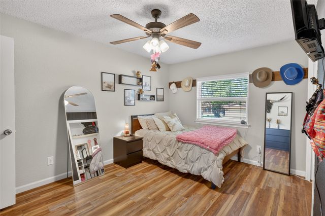 710 Ridgeway Road, Joshua, TX 76058