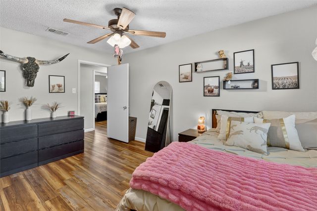 710 Ridgeway Road, Joshua, TX 76058