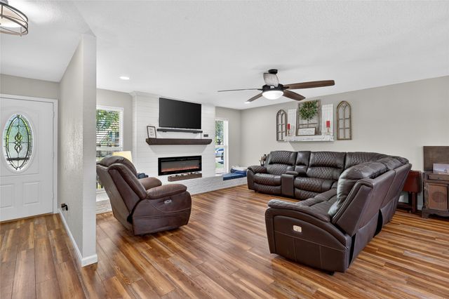 710 Ridgeway Road, Joshua, TX 76058