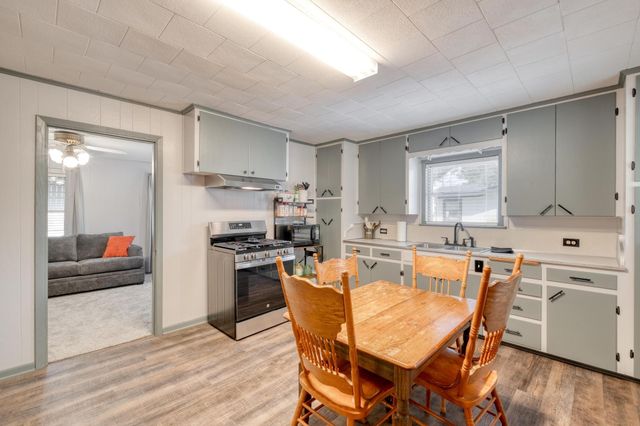 602 Sloan ST, Taylor, TX 76574