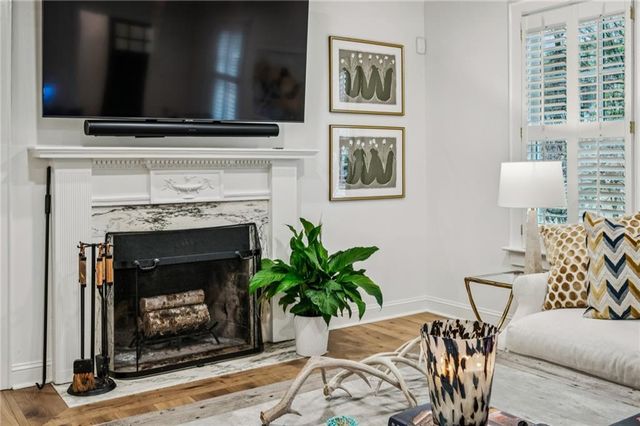 1892 Greystone Road NW, Atlanta, GA 30318