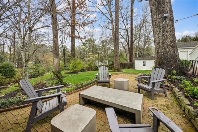 1892 Greystone Road NW, Atlanta, GA 30318