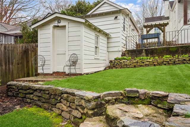 1892 Greystone Road NW, Atlanta, GA 30318