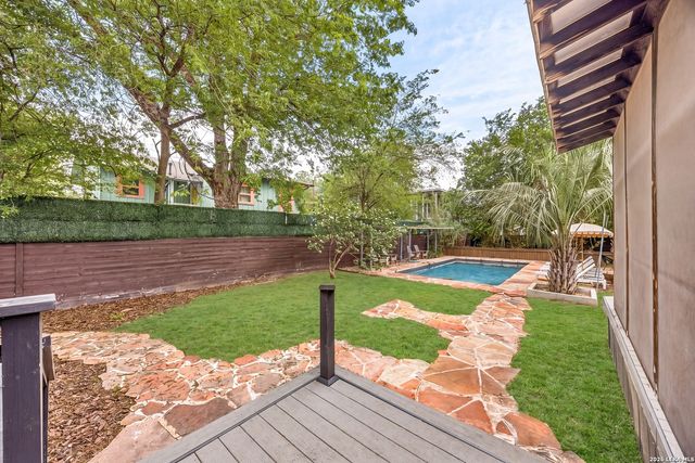130 Delaware St, San Antonio, TX 78210