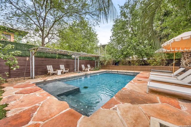 130 Delaware St, San Antonio, TX 78210
