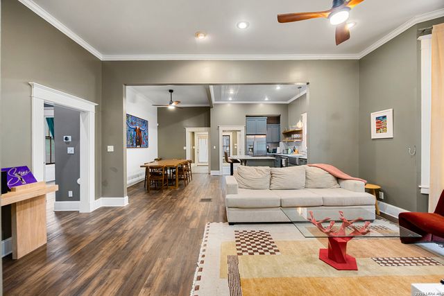 130 Delaware St, San Antonio, TX 78210