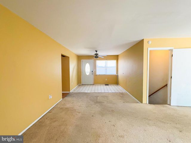 1510 WARREN AVE, Landover, MD 20785