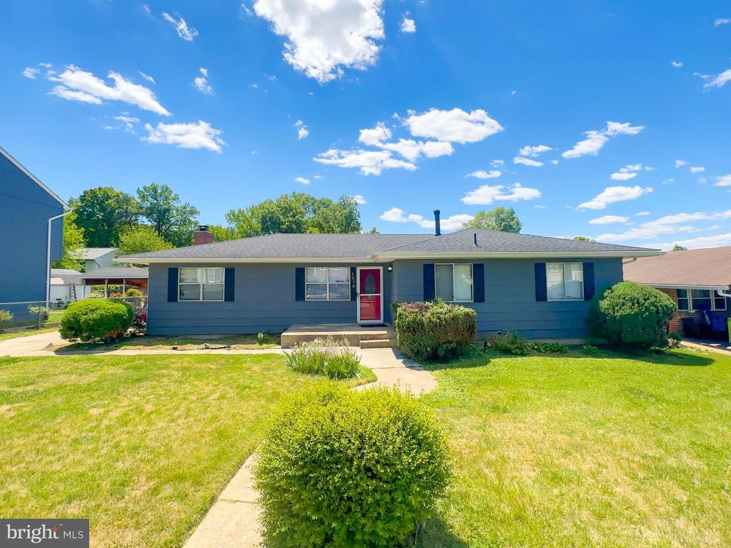 1510 WARREN AVE, Landover, MD 20785