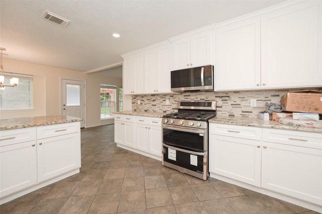 8811 Tan Oak Circle, Tomball, TX 77375