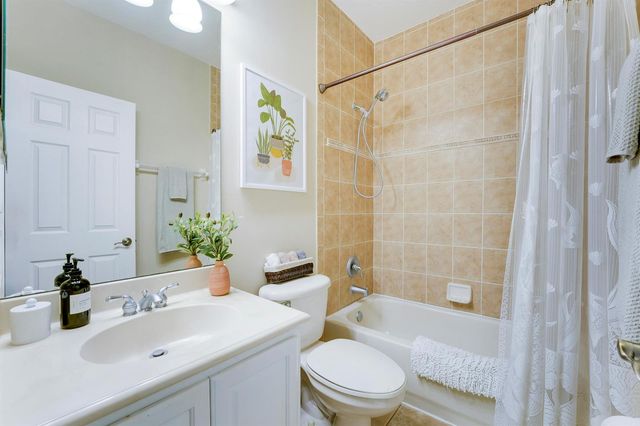 115 Harbors Way, Boynton Beach, FL 33435
