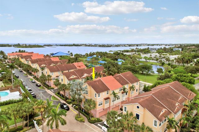 115 Harbors Way, Boynton Beach, FL 33435