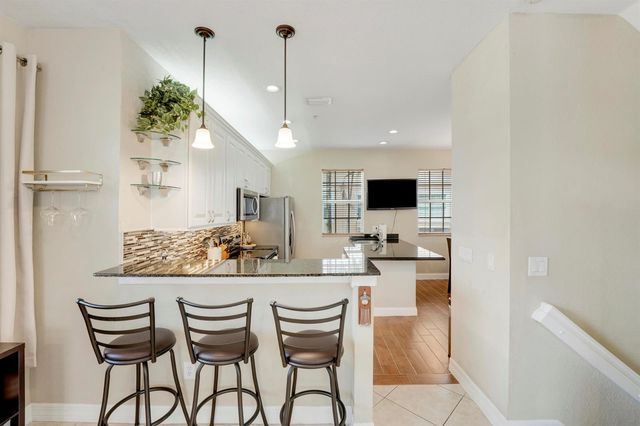 115 Harbors Way, Boynton Beach, FL 33435