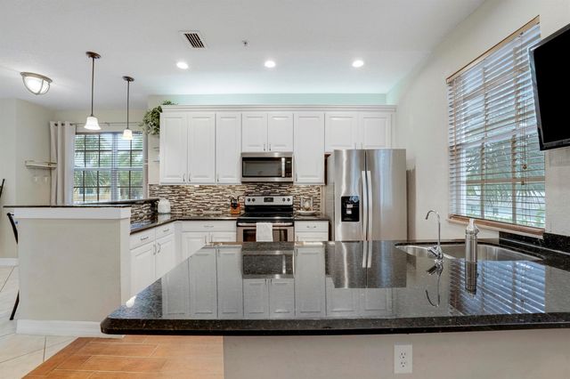 115 Harbors Way, Boynton Beach, FL 33435