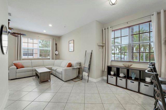 115 Harbors Way, Boynton Beach, FL 33435