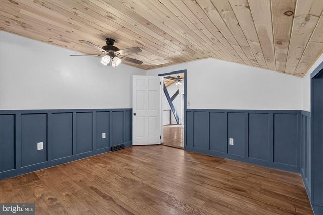 1949 DRUCK VALLEY RD, York, PA 17406