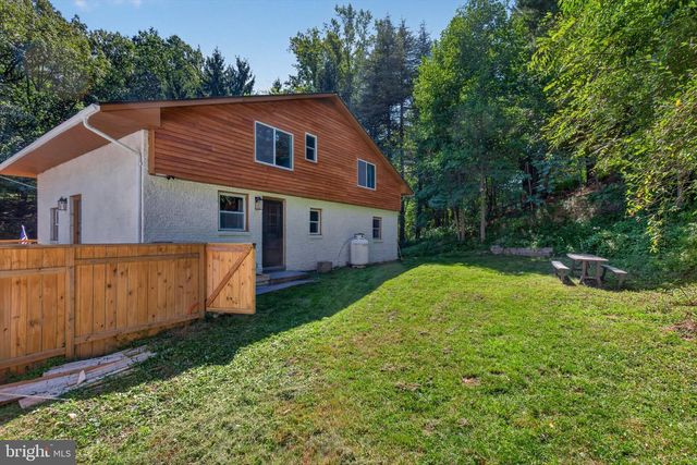 1949 DRUCK VALLEY RD, York, PA 17406