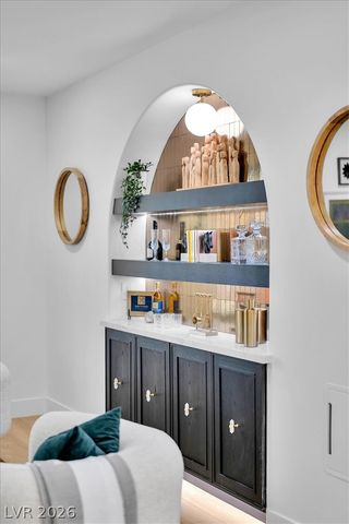 2720 Tioga Pines Circle, Las Vegas, NV 89117