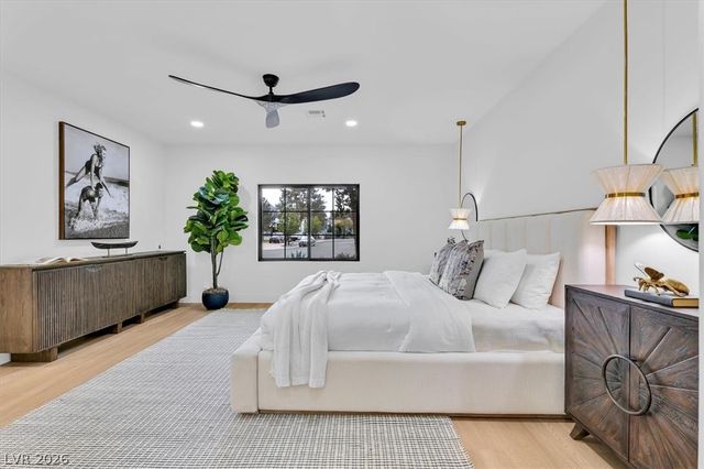 2720 Tioga Pines Circle, Las Vegas, NV 89117