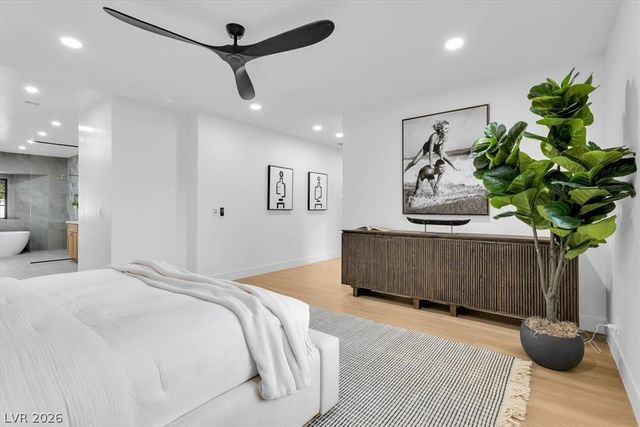 2720 Tioga Pines Circle, Las Vegas, NV 89117