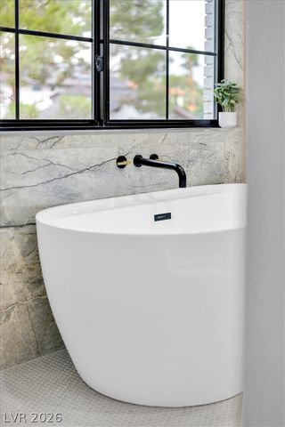 2720 Tioga Pines Circle, Las Vegas, NV 89117