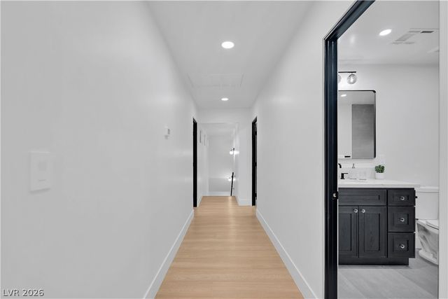 2720 Tioga Pines Circle, Las Vegas, NV 89117