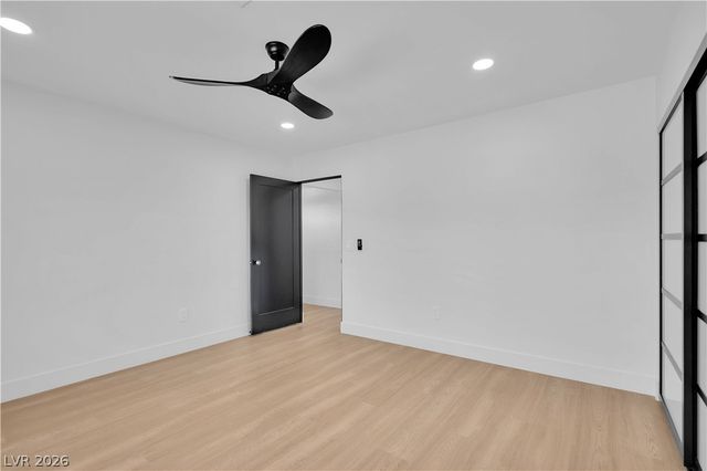 2720 Tioga Pines Circle, Las Vegas, NV 89117