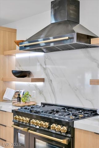 2720 Tioga Pines Circle, Las Vegas, NV 89117